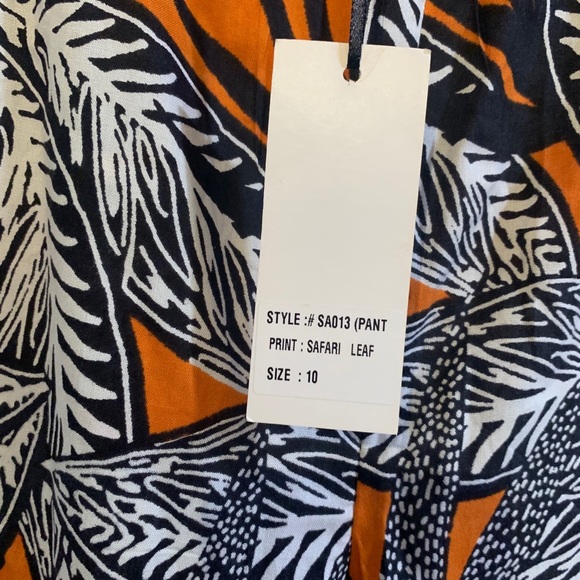 Two Piece Set - Picture 6 of 6